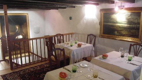 image RISTORANTE APERTO solo la sera. Domenica chiuso (170)
